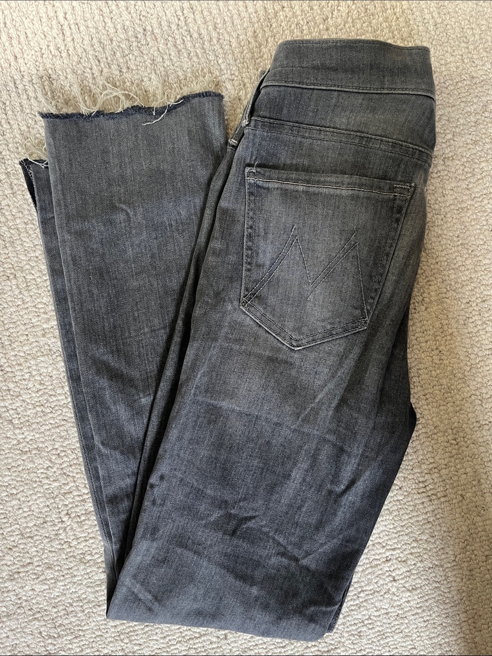 MOTHER Women's Ankle Crop Jeans in Faded Black